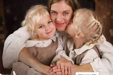 Різдвяна свічка 2025